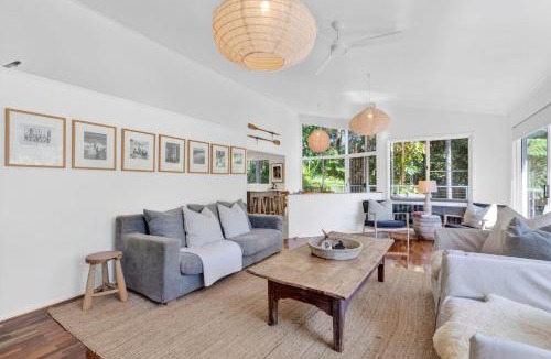 Port Macquarie House | Omanu - family home with pool
