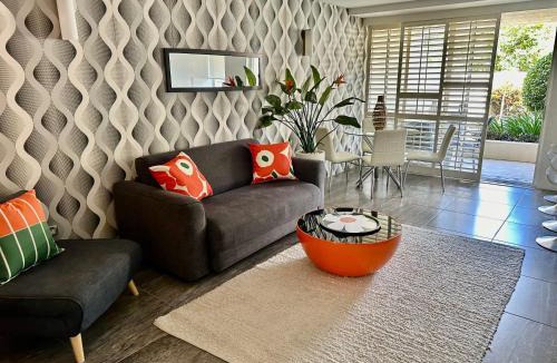 Noosa Heads Apartment | On Hastings Street, Noosa Heads Apartment Suite