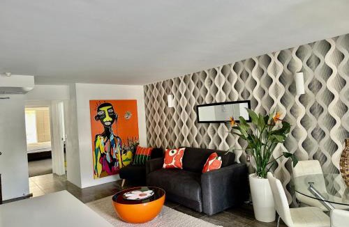 Noosa Heads Apartment | On Hastings Street, Noosa Heads Apartment Suite