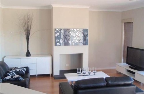 Coodanup House | On the Banks of the Serpentine River
