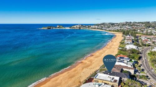 Wamberal House | On The Beach #13 Beachfront, Ocean Views Accom Holidays