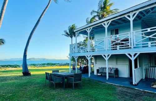 Bowen House | On the Beach, Seaview's, Bowen Beach House