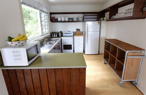 Smiths Lake House | On The Edge - Waterfront & Kayaks. Views. SPECIAL!