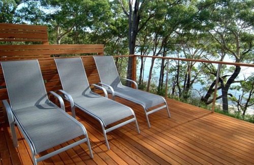 Smiths Lake House | On The Edge - Waterfront & Kayaks. Views. SPECIAL!