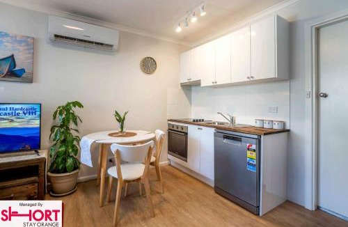 Orange Apartment | One Bedroom Apartment on Summer - No 3 Near CBD