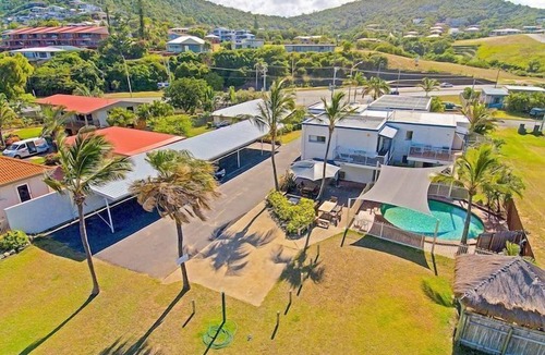 Yeppoon Apartment | One bedroom beachfront apartment
