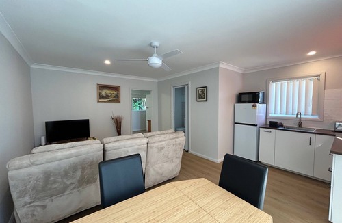 Tuncurry House | One Bedroom Blue Horizon close to everything