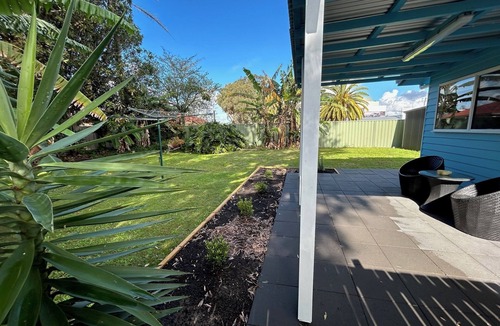 Tuncurry House | One Bedroom Blue Horizon close to everything