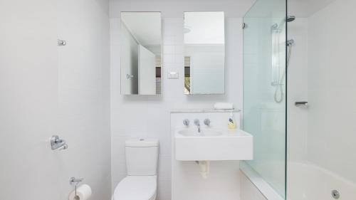 Boat Harbour Villa | One Mile Retreat - Ocean View 3 Bedroom Retreat