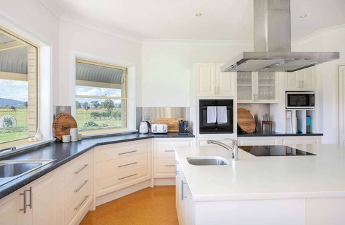 Erudgere House | Orana Grove - Luxury Mudgee Vineyard Retreat - 8 guests