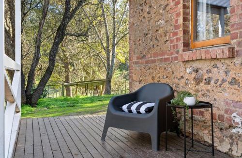 Lenswood House | Orchard Cottage - A Leafy Peaceful Retreat with Spa