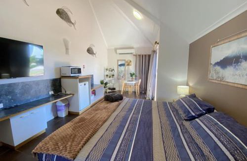 Exmouth Villa | Osprey Holiday Village Unit 213 1 Bedroom