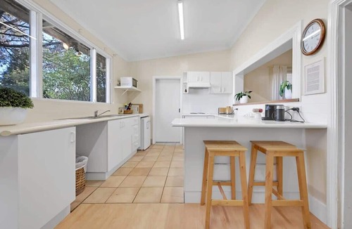 Emu Swamp House | 'Overseers' Cottage - Mayfield Vineyard in Orange