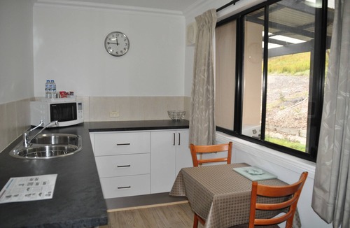 Oyster Cove Bed & Breakfast | Oyster Cove Chalet