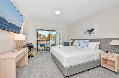 Salamander Bay Apartment | Pacific Blue Unit 175 Dual Swim Up B