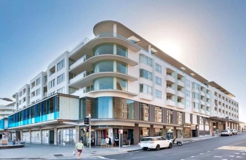 Bondi Beach Apartment | Pacific Chic Luxury Pad - Beachfront Aircon Lift