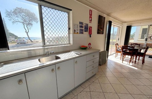 South West Rocks Apartment | Pacific Court 1 - Bring your own linen.