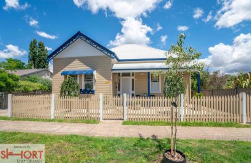 Orange Villa | Paddington Villa 1 - Close To Town
