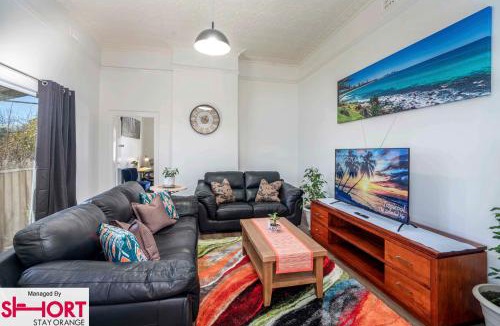 Orange Villa | Paddington Villa 1 - Close To Town