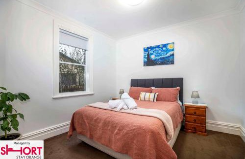 Orange Apartment | Paddington Villa 3 - Close To Town