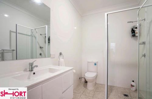 Orange Apartment | Paddington Villa 3 - Close To Town