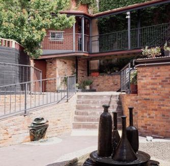 North Hobart Apartment | Palfreymans Arcade Central NoHo 2 Bed Apartment 6