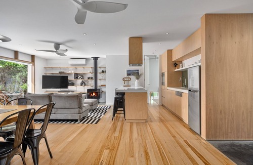 Blairgowrie House | Palm Springs Oasis : 4 BR, 3 BA House in BLAIRGOWRIE, Sleeps 10
