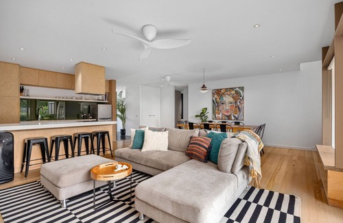 Blairgowrie House | Palm Springs Oasis : 4 BR, 3 BA House in BLAIRGOWRIE, Sleeps 10