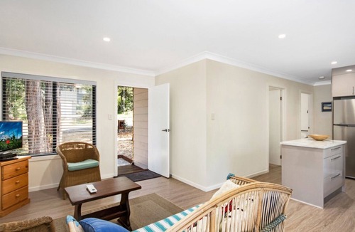 Pearl Beach House | PALM TREE COTTAGE @ PEARL BEACH