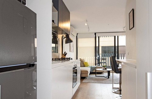 South Melbourne Apartment | Palmerston Crescent Apartment - South Melbourne