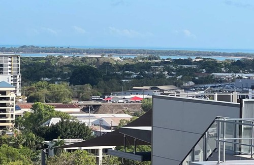 Darwin City Centre Apartment | Pandanas Apt 4 (Central location with views)