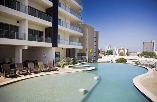 Darwin City Centre Hotel | Pandanas level 18th (Split king bed with City and Harbour view)