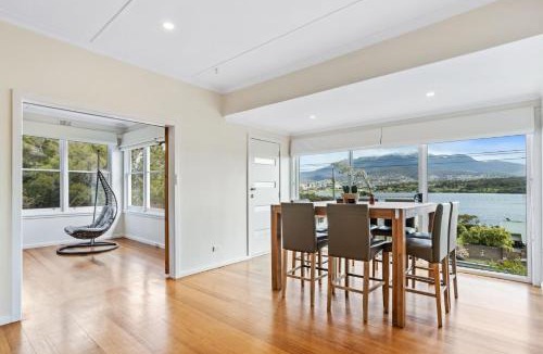 Rosny House | Panorama Bridge Views