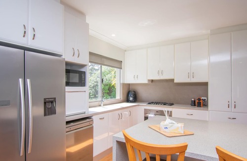Little Grove House | Paperbark Retreat
