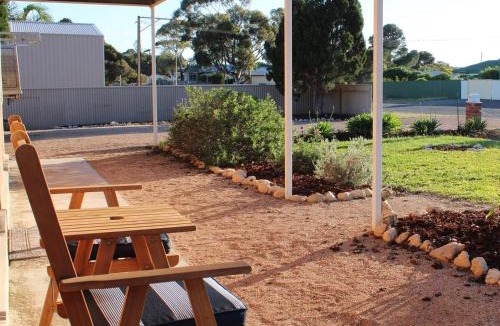 Port Hughes House | Paradise at Port Hughes - Family Beach Escape ALL LINEN AND TOWELS PROVIDED