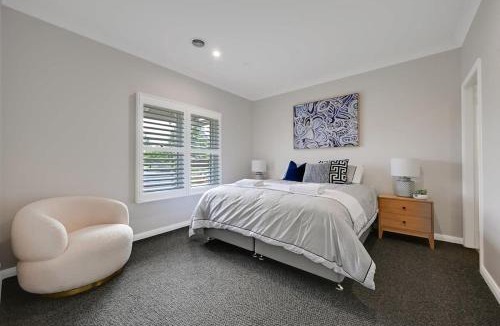 Orange House | Paradise on Prince - Sleek & Stylish, Dog Friendly