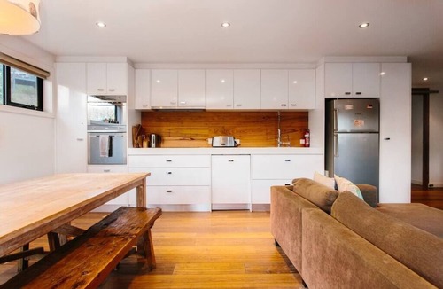 Wye River House | Paringa Beach House, 500m to the beach