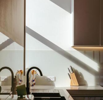 St Kilda Apartment | Paris End of St Kilda Apartment