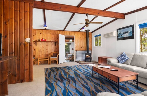 Torquay Cottage | Parkside Beach House 4