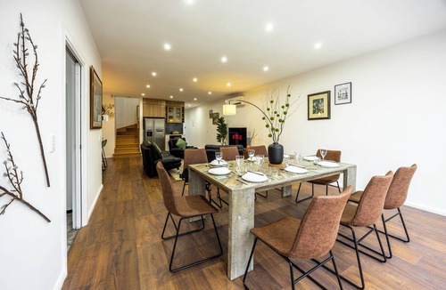Braybrook House | Parkside Ember Home · 11P · Game Room · Park Views · Camp Fire · A/C