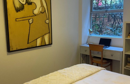 Randwick Apartment | Peaceful Apartment- only a stone’s throw from the beach