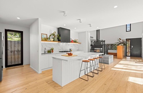 Barwon Heads House | Peaceful Coastal With Pool