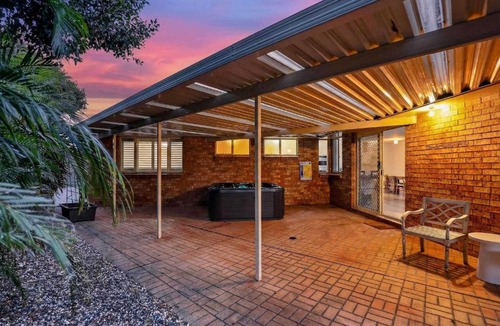 Fingal Bay Villa | Pebbles at Fingal