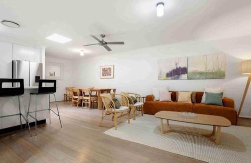 Fingal Bay Villa | Pebbles at Fingal