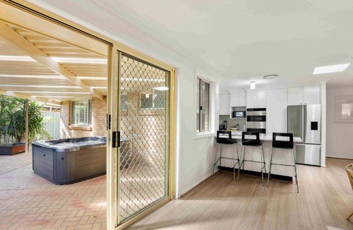 Fingal Bay Villa | Pebbles at Fingal