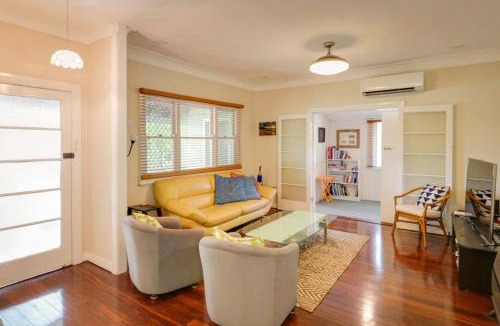 Busselton House | Pebbles by the Bay - Central Busselton