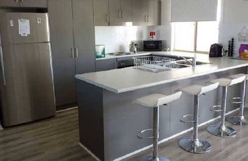 Moonta Bay House | PEBBLES PARADISE is a 4 bed 2 bath modern home a couple minutes from the beach.
