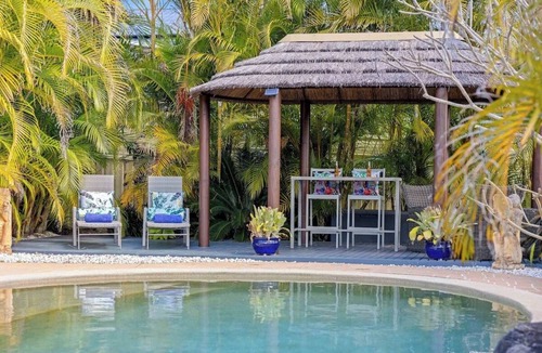 Lake Cathie House | Pelican’s Rest - Pool, beach, aircon