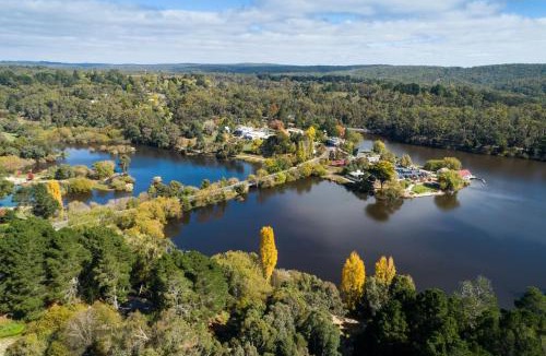 Daylesford House | Pembroke - modern comforts and scenic views