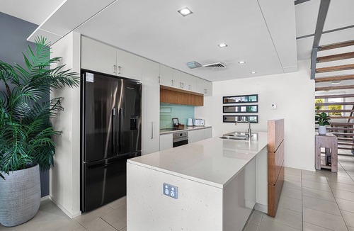 Airlie Beach Apartment | Peninsula Airlie Beach